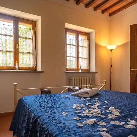 Experience The Charm Of Tenuta Le Caselle, A Cozy Surrounded By Nature And Comfort!
