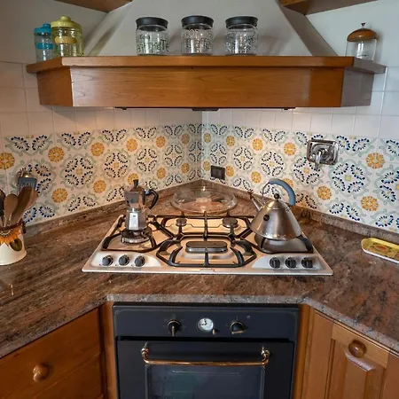 Experience The Charm Of Tenuta Le Caselle, A Cozy Surrounded By Nature And Comfort! Villa Subbiano