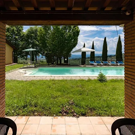 Experience The Charm Of Tenuta Le Caselle, A Cozy Surrounded By Nature And Comfort! * Subbiano