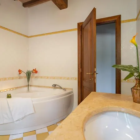 Experience The Charm Of Tenuta Le Caselle, A Cozy Surrounded By Nature And Comfort! *