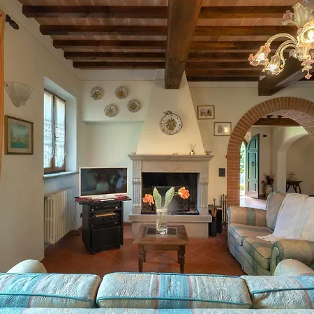 Experience The Charm Of Tenuta Le Caselle, A Cozy Surrounded By Nature And Comfort! Villa Subbiano