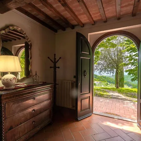 Experience The Charm Of Tenuta Le Caselle, A Cozy Surrounded By Nature And Comfort! * Subbiano