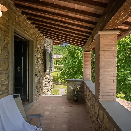 Experience The Charm Of Tenuta Le Caselle, A Cozy Surrounded By Nature And Comfort! Villa